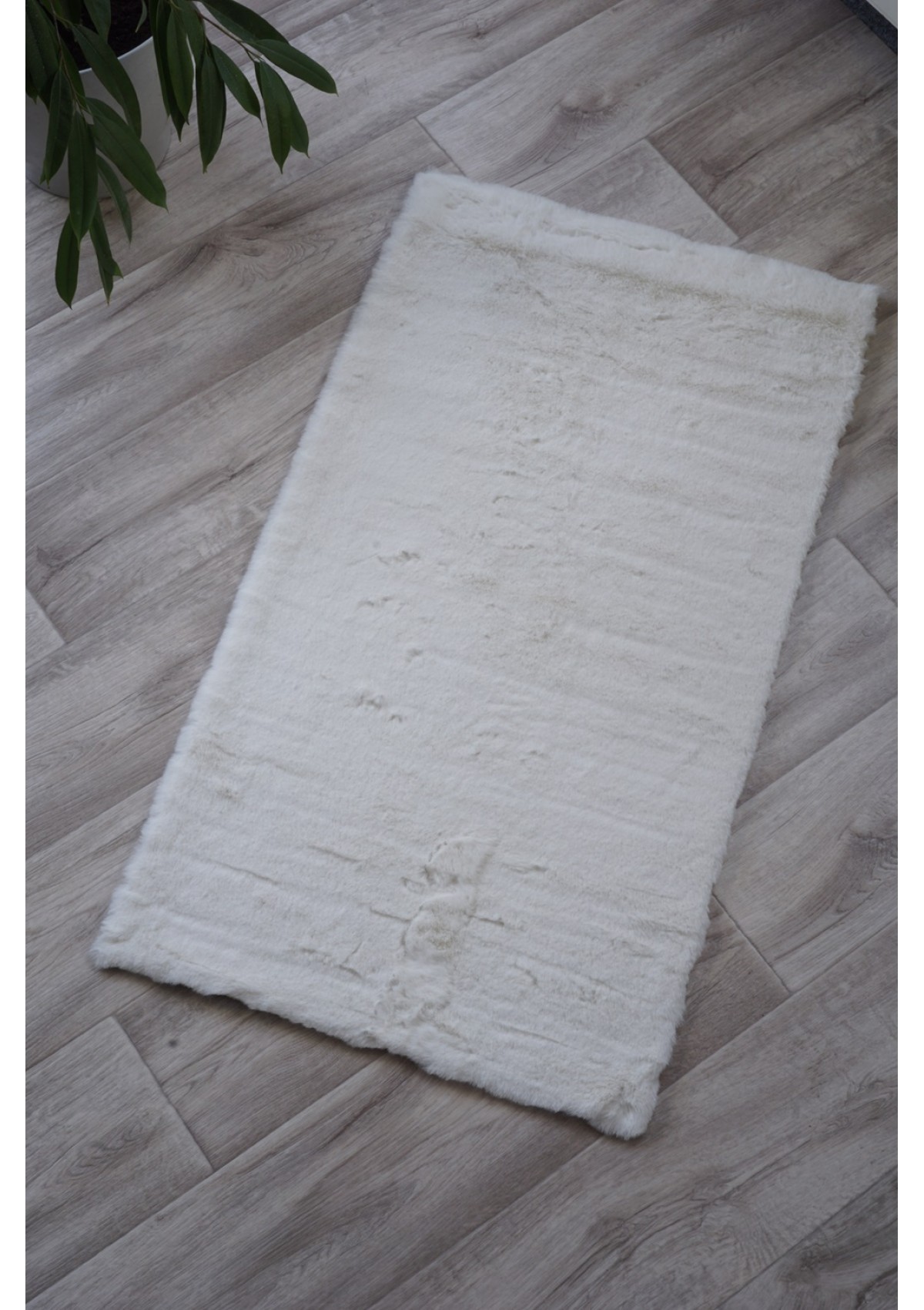 ESTERA TPR White